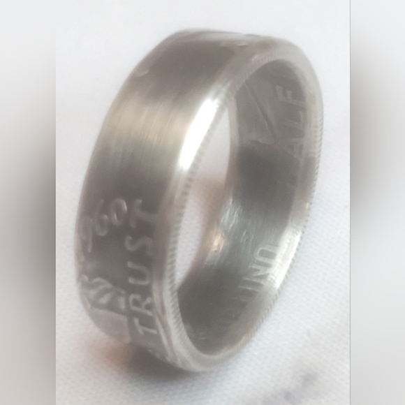 1960 Ben Franklin 90% SILVER half dollar coin ring sz13 - Picture 3 of 3